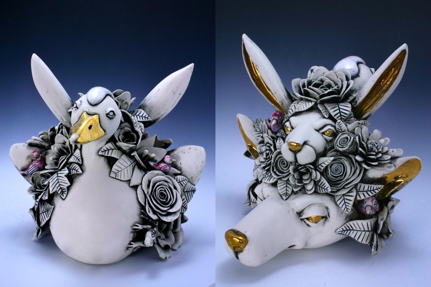 艺术家创作的鹅、兔、狐狸和花卉动物陶瓷雕塑 